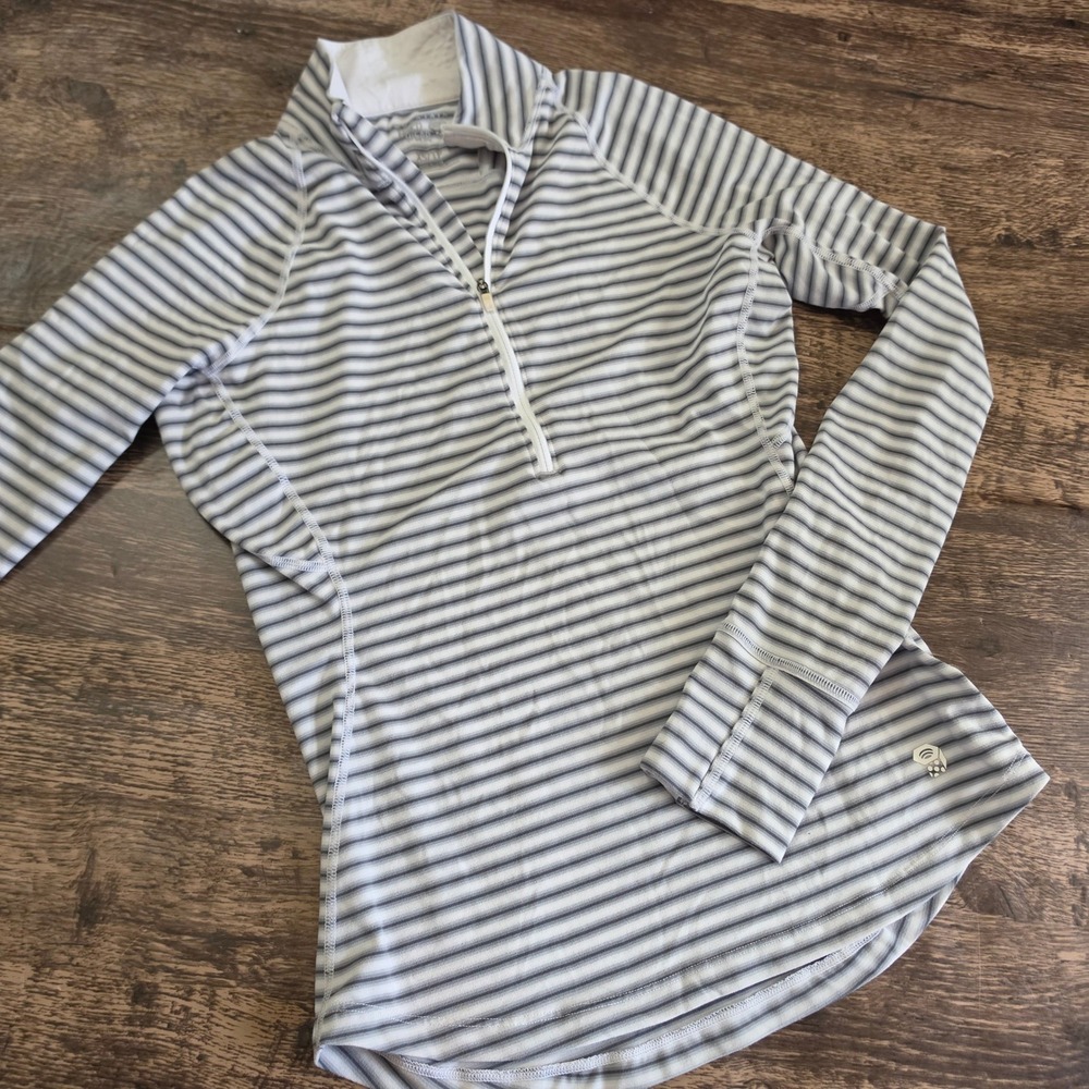 MOUNTAIN HARDWEAR Quarter Zip Pullover Womens XS Grey White Striped Base Layer